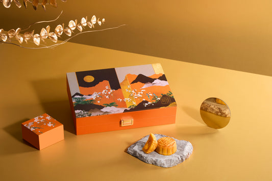 Mini Lava Custard with Egg Yolk Mooncake 迷你流心奶黃月餅
